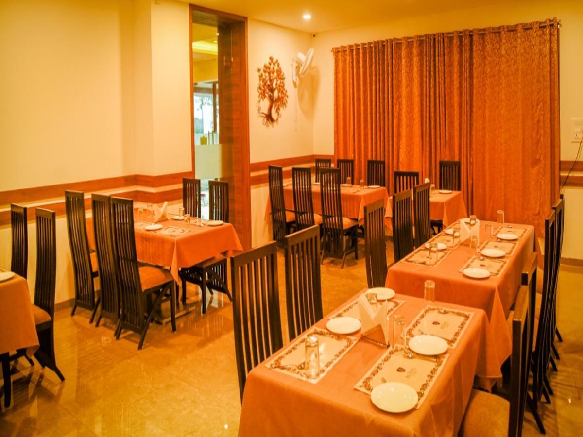 Royal Inn Khandwa Eksteriør bilde